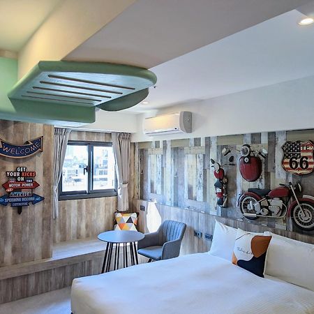 K Hotel - Yizhong Taichung Extérieur photo