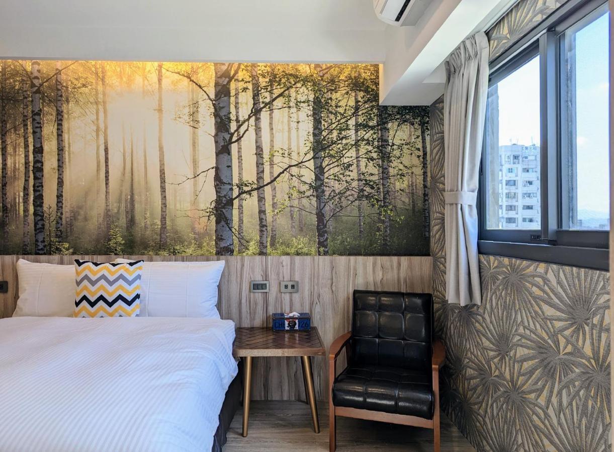 K Hotel - Yizhong Taichung Extérieur photo