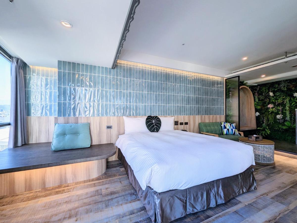 K Hotel - Yizhong Taichung Extérieur photo