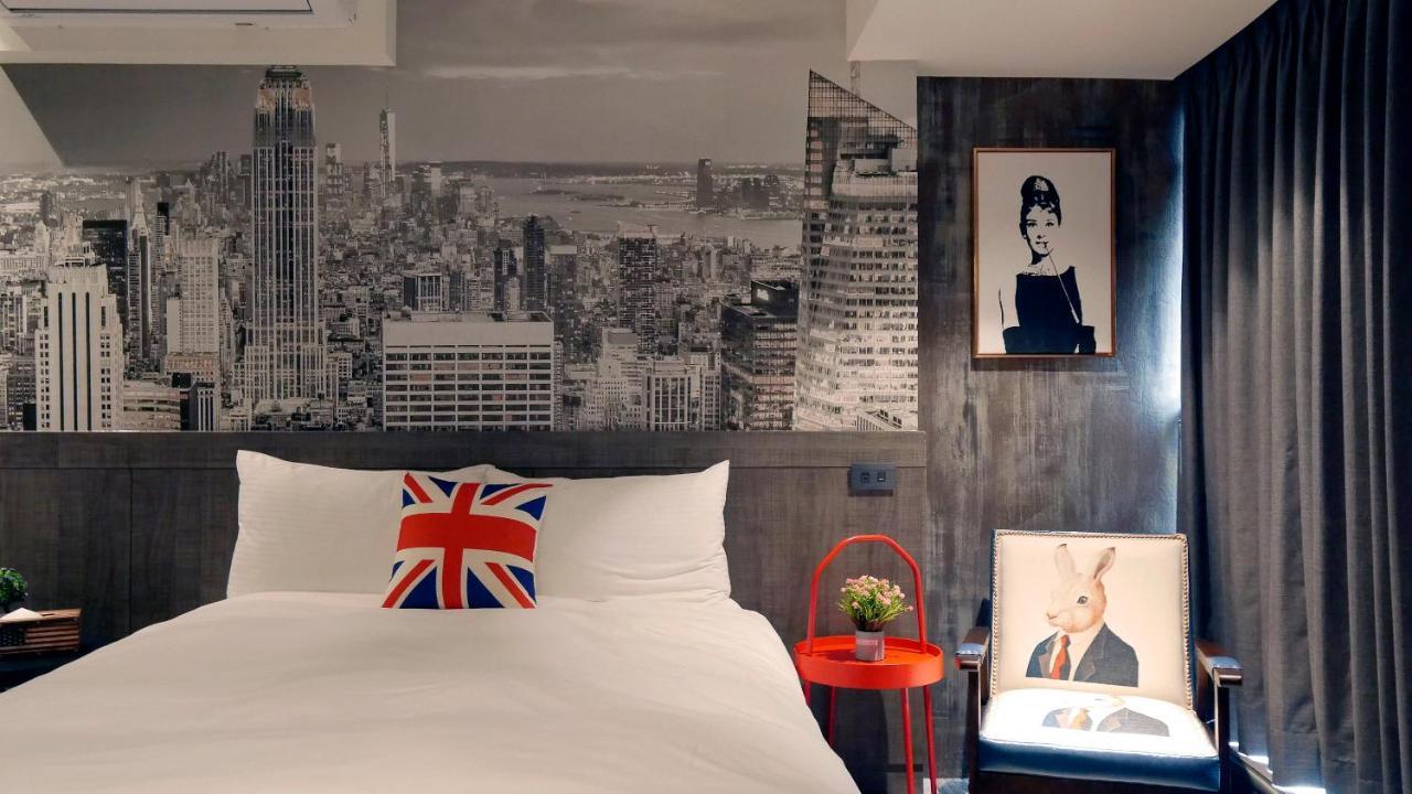 K Hotel - Yizhong Taichung Extérieur photo