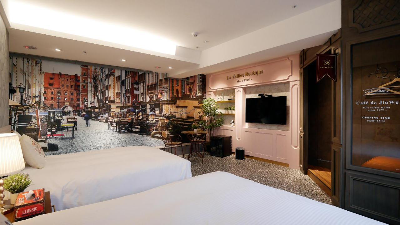 K Hotel - Yizhong Taichung Extérieur photo