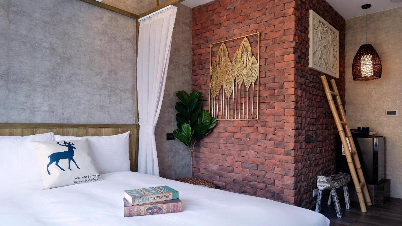 K Hotel - Yizhong Taichung Extérieur photo