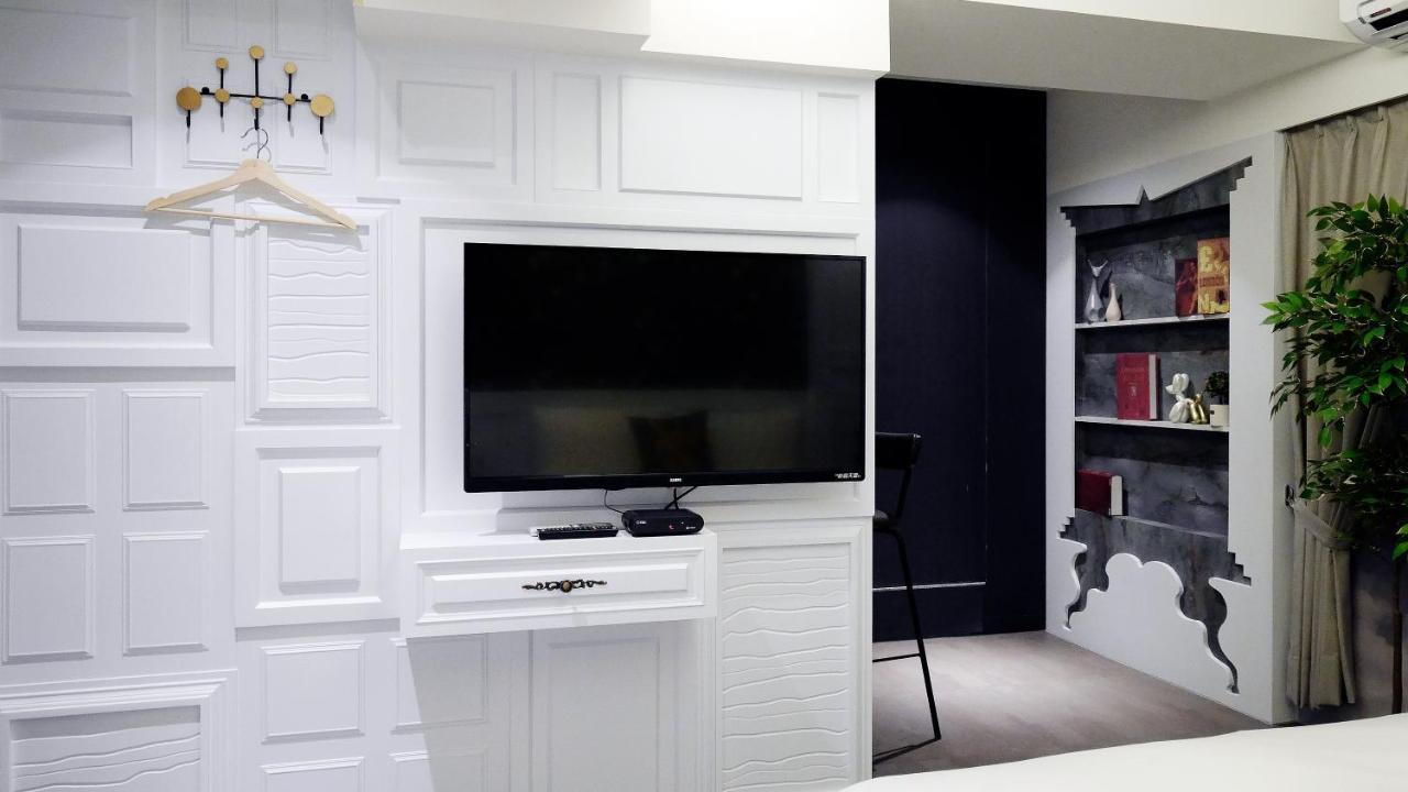 K Hotel - Yizhong Taichung Extérieur photo