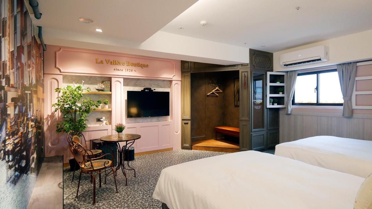 K Hotel - Yizhong Taichung Extérieur photo